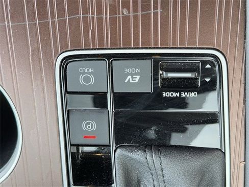 Used 2024 Toyota Sienna XLE image 20