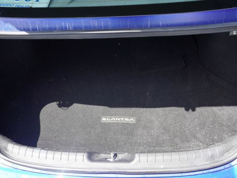 Used 2023 Hyundai Elantra SEL FWD image 27