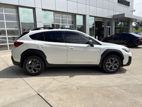 Used 2021 Subaru Crosstrek 2.5i Sport w/ Moonroof Package AWD/4WD image 8