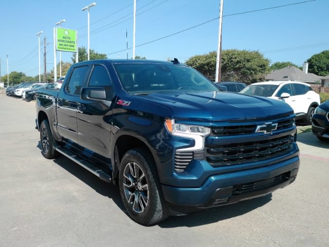 Used 2022 Chevrolet Silverado 1500 RST w/ Z71 Off-Road Package AWD/4WD image 3