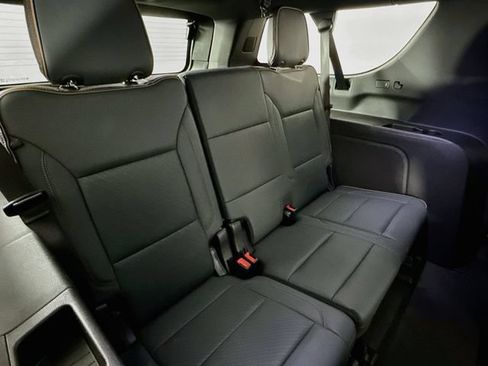 Used 2026 GMC Yukon XL AT4 w/ AT4 Premium Plus Package AWD/4WD image 30