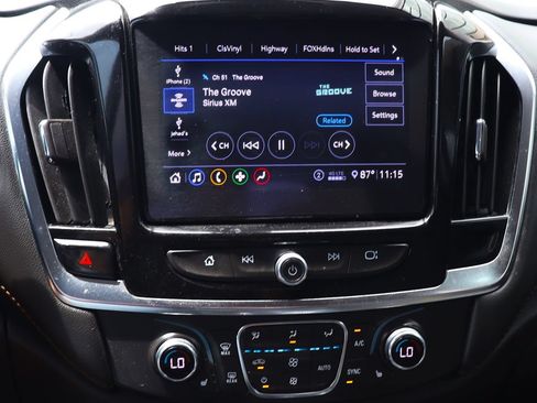 Used 2021 Chevrolet Traverse LT FWD image 48