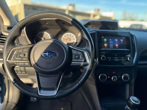 Used 2022 Subaru Crosstrek 2.0i Premium image 19