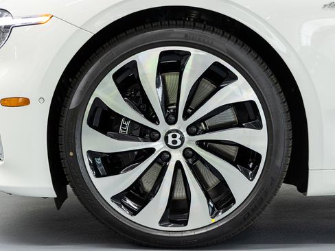 New 2026 Bentley Continental GTC AWD/4WD image 19