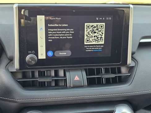 Used 2023 Toyota RAV4 LE image 21