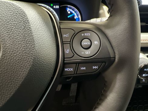 New 2025 Toyota RAV4 XLE w/ Convenience Package image 19