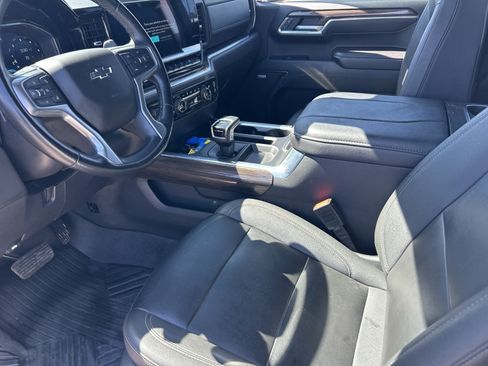 Used 2023 Chevrolet Silverado 1500 LT Trail Boss w/ LT Trail Boss Premium Package AWD/4WD image 9