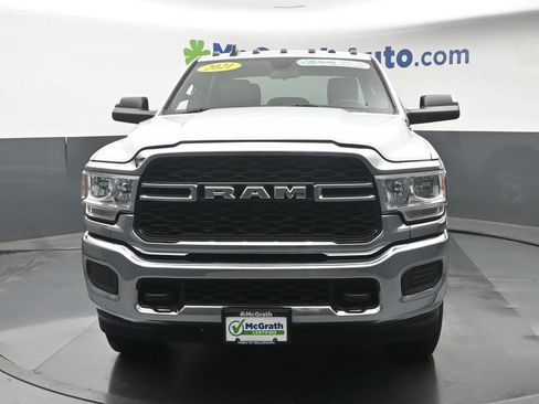 Used 2021 RAM 2500 Tradesman w/ Chrome Appearance Group AWD/4WD image 6