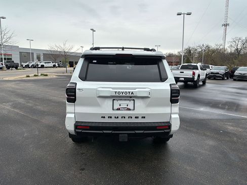 New 2026 Toyota 4Runner TRD Sport AWD/4WD image 14