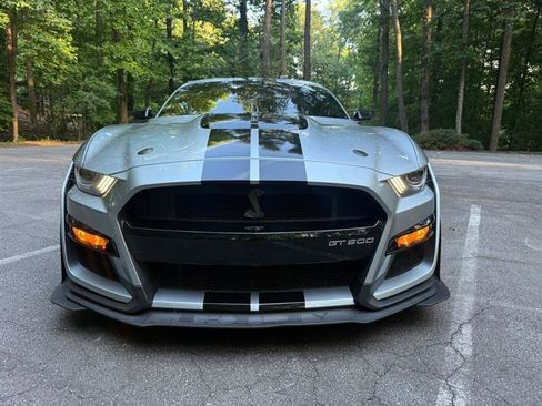Used 2021 Ford Mustang Shelby GT500 w/ Technology Package RWD image 2