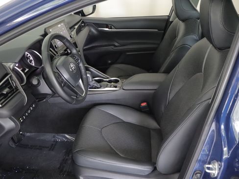 Used 2024 Toyota Camry XLE w/ Navigation Package AWD/4WD image 9