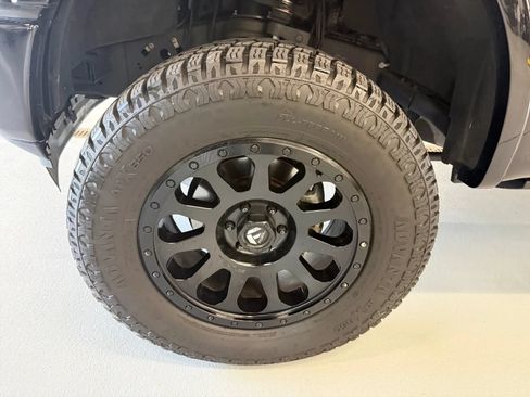 Used 2019 Ford F150 XLT w/ Equipment Group 302A Luxury AWD/4WD image 28