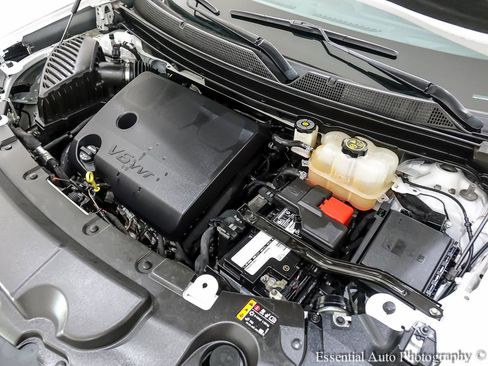 Used 2022 Chevrolet Traverse LS image 35