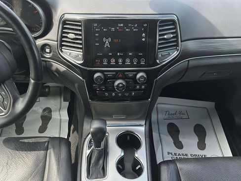 Used 2019 Jeep Grand Cherokee Limited w/ Luxury Group II RWD image 11