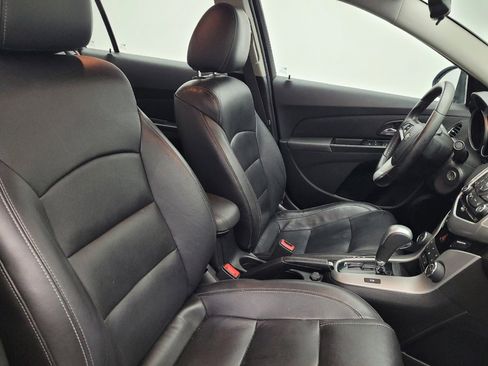 Used 2014 Chevrolet Cruze LT image 21