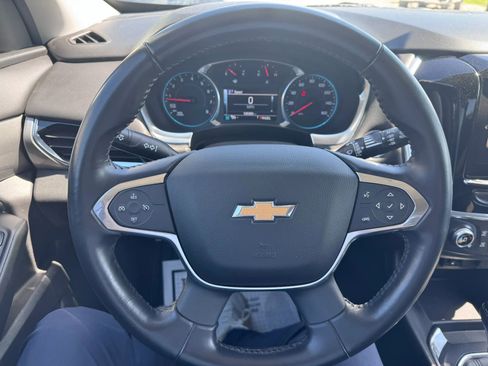 Used 2019 Chevrolet Traverse LT image 17