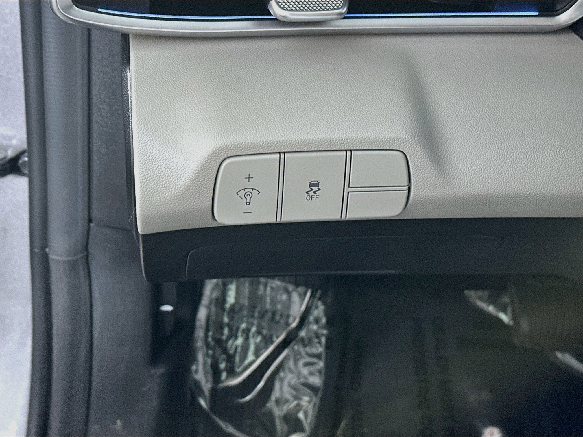 Certified 2025 Hyundai Elantra Limited FWD image 10