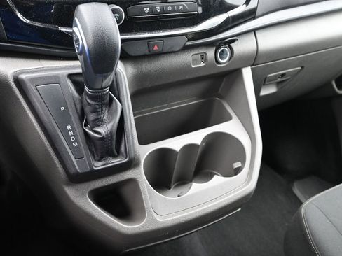 Used 2023 Ford Transit 350 XLT image 18