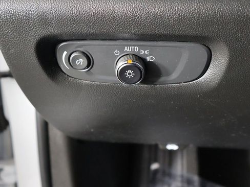 Used 2023 Chevrolet Traverse LT w/ LPO, Floor Liner Package image 41