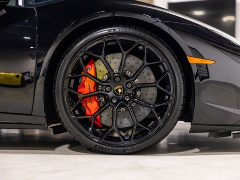 Used 2018 Lamborghini Huracan Performante image 27