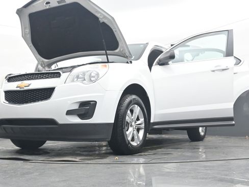 Used 2013 Chevrolet Equinox LS image 41