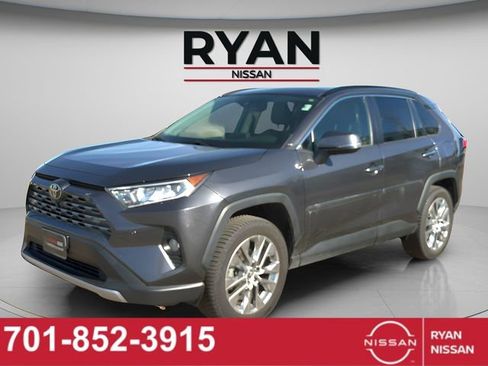 Used 2020 Toyota RAV4 Limited AWD/4WD image 1