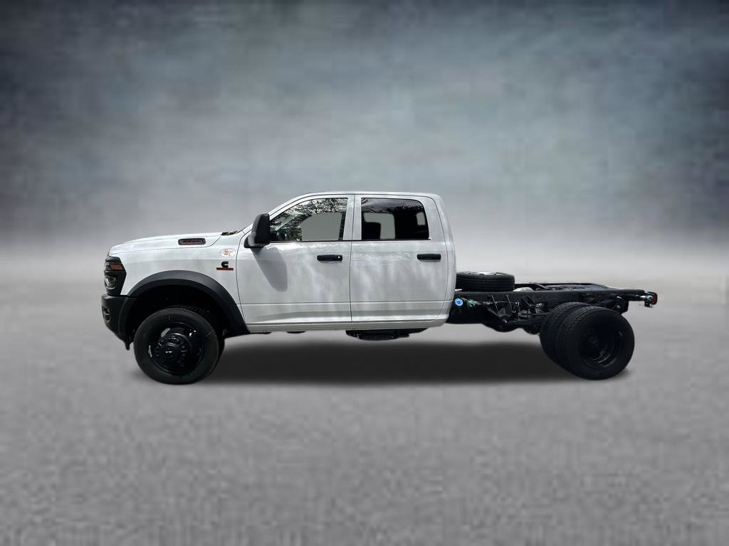 Used 2025 RAM 5500 Tradesman AWD/4WD image 4