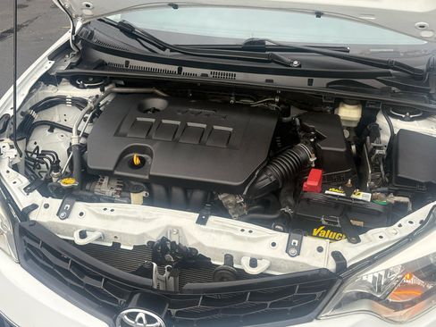 Used 2015 Toyota Corolla S Premium image 31