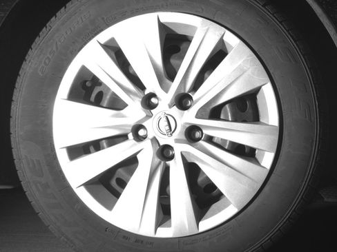 Used 2025 Nissan Sentra S FWD image 13