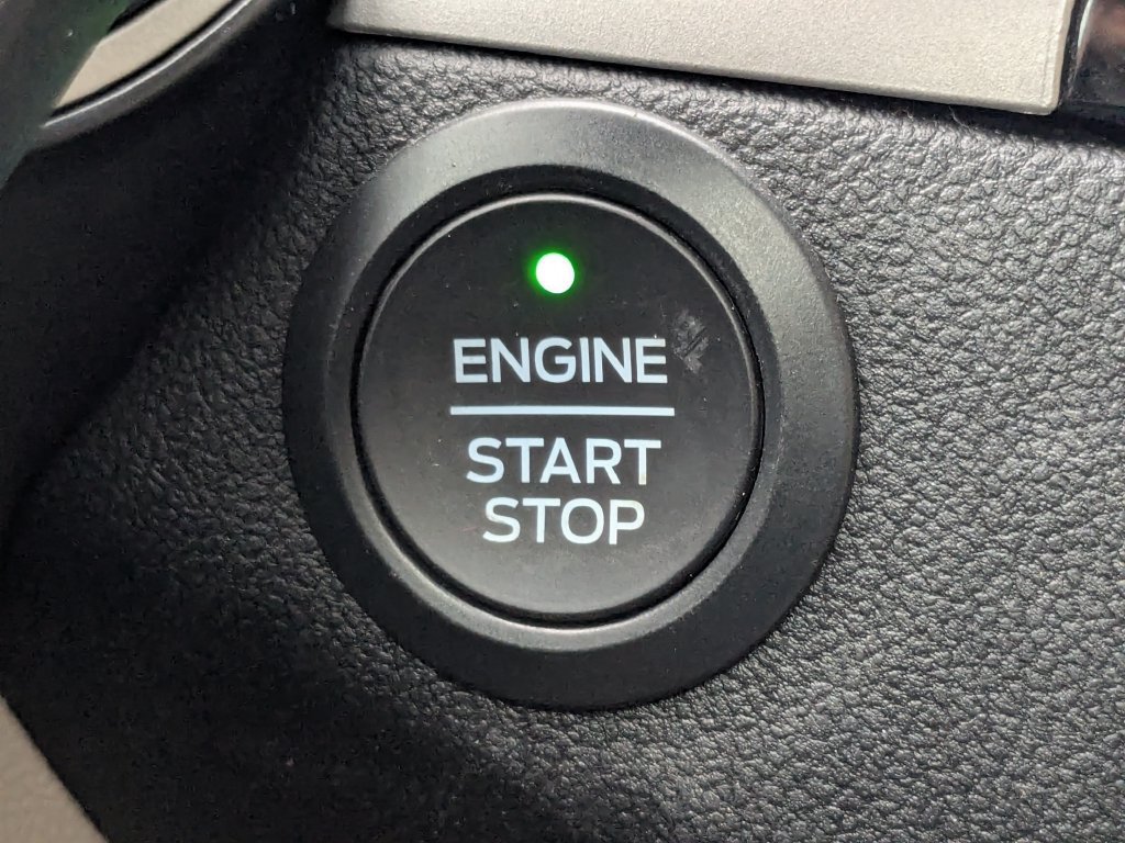 Used 2020 Ford Escape SE Sport FWD image 37
