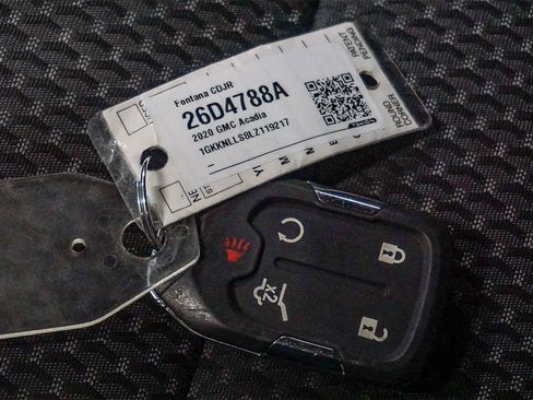 Used 2020 GMC Acadia AT4 image 31