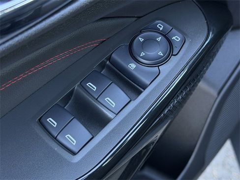 Certified 2025 Chevrolet Trax RS w/ Driver Confidence Package image 21