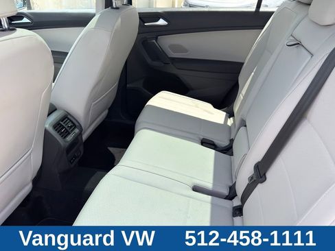 Used 2019 Volkswagen Tiguan SE w/ Panoramic Sunroof Package FWD image 28