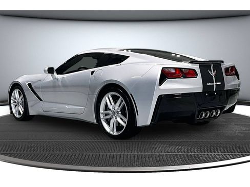 Used 2018 Chevrolet Corvette Stingray Coupe w/ 2LT Preferred Equipment Group RWD image 15