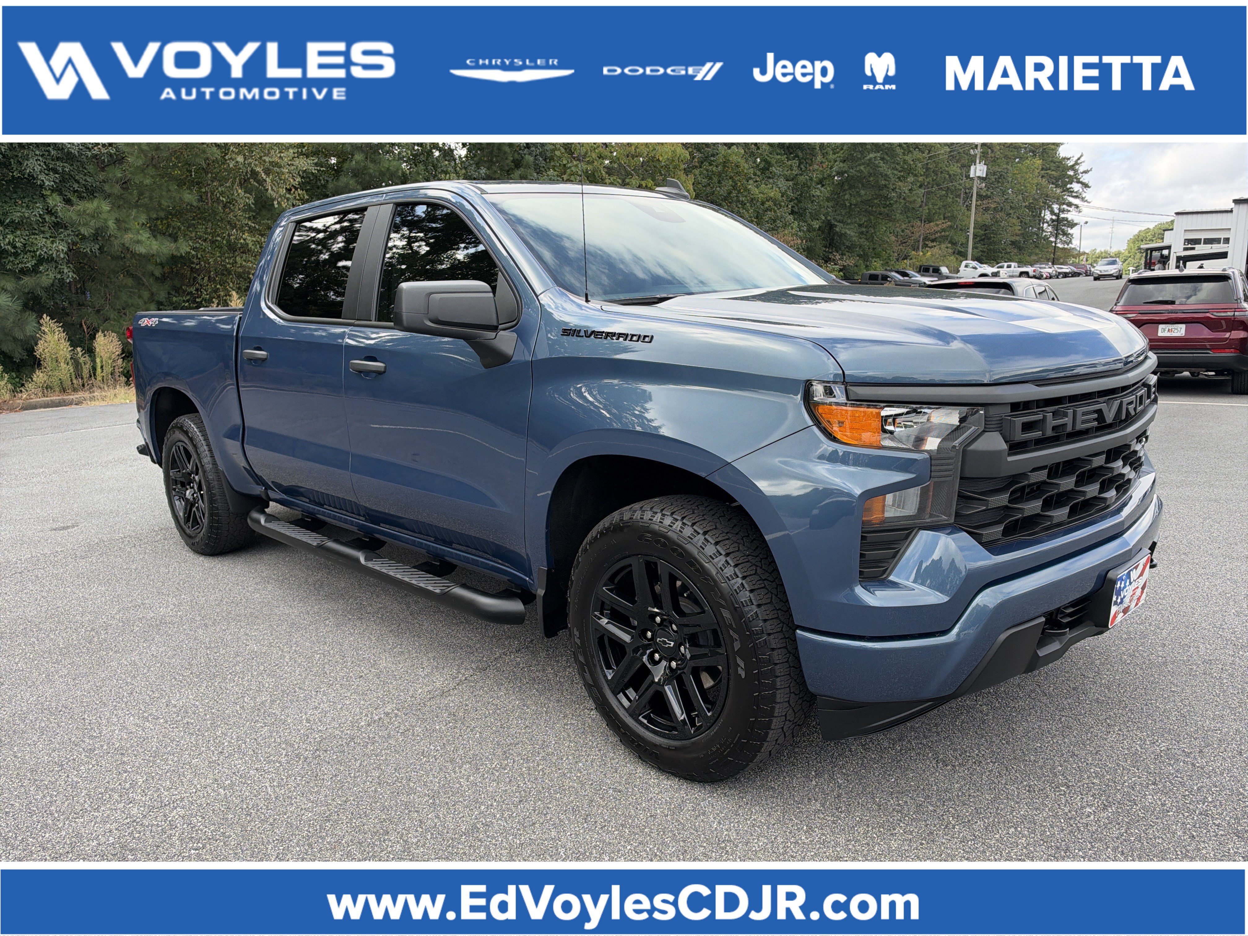 Used 2024 Chevrolet Silverado 1500 Custom w/ Turbomax Blackout Package AWD/4WD image 1