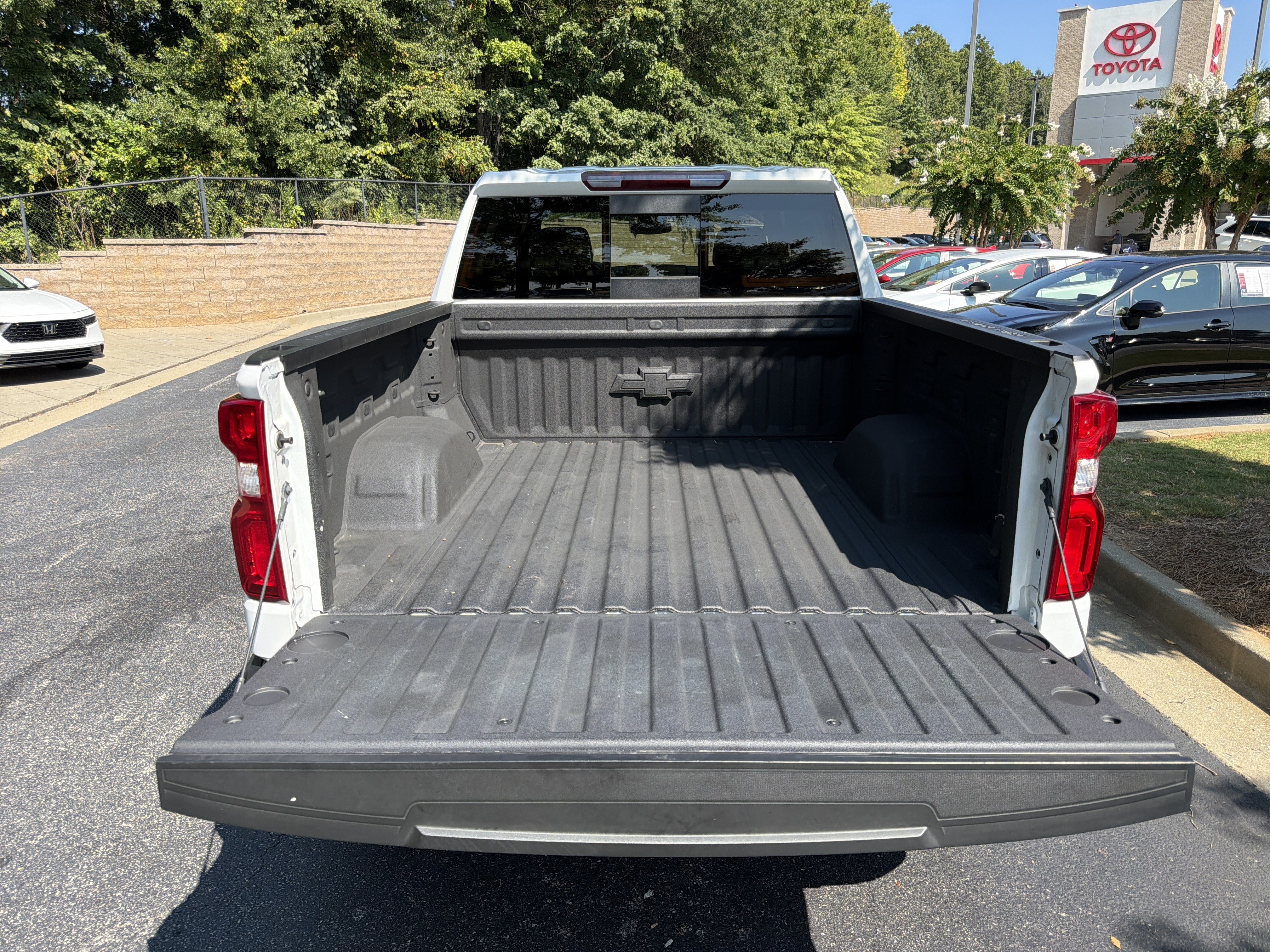 Used 2025 Chevrolet Silverado 1500 RST w/ RST All Star Premium Package AWD/4WD image 18