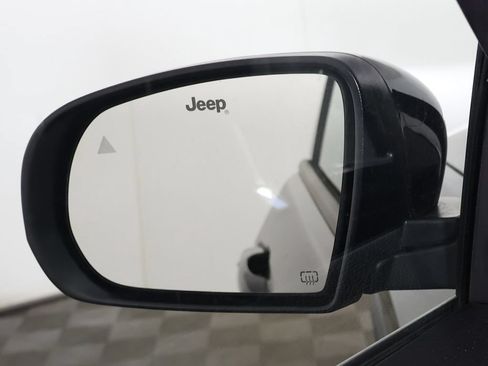 Used 2023 Jeep Compass Limited AWD/4WD image 35