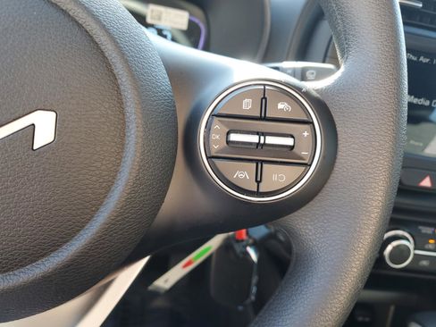 Certified 2025 Kia Soul LX image 24