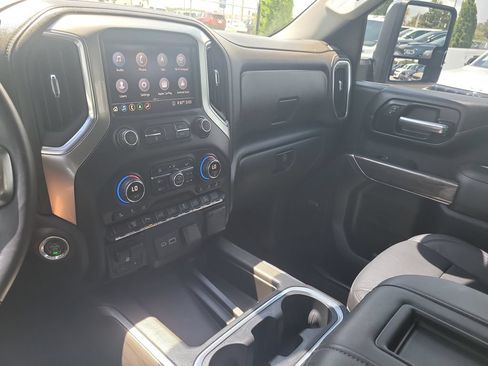 Used 2020 Chevrolet Silverado 2500 LTZ w/ LTZ Plus Package AWD/4WD image 23