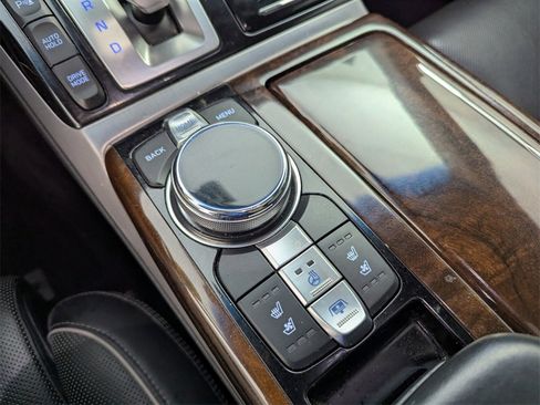 Used 2019 Genesis G90 5.0 Ultimate image 31