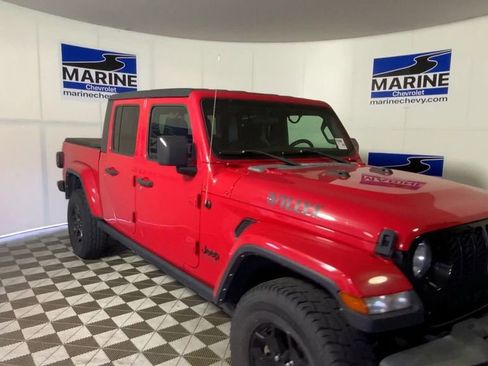 Used 2021 Jeep Gladiator Sport AWD/4WD image 4