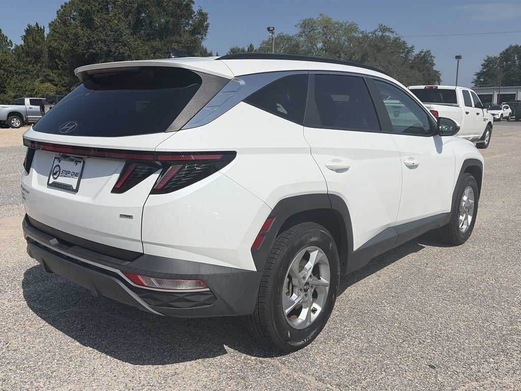Used 2022 Hyundai Tucson SEL w/ Cargo Package AWD/4WD image 6