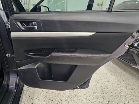 Used 2013 Subaru Outback 2.5i Premium image 31