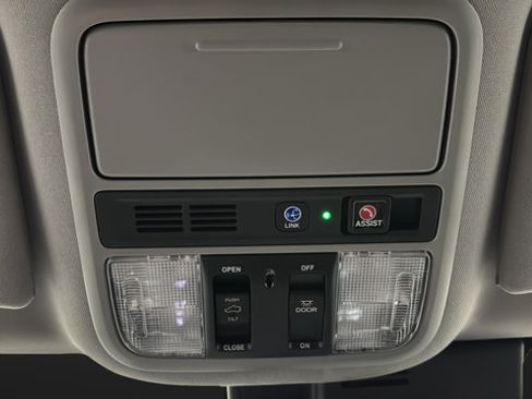 Used 2022 Honda Pilot Touring image 40