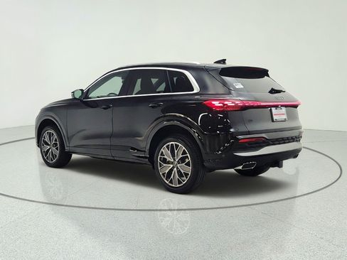 Used 2025 Audi Q5 Premium Plus w/ Premium Plus AWD/4WD image 7