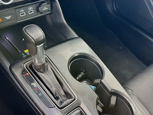 Used 2022 Honda Civic Touring image 17