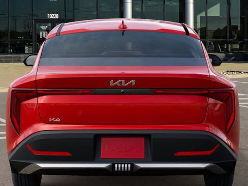 New 2025 Kia K4 LXS image 13
