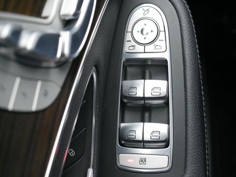 Used 2018 Mercedes-Benz C 300 4MATIC Sedan image 27