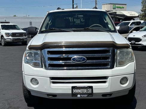 Used 2011 Ford Expedition XLT w/ Leather Seating Pkg AWD/4WD image 2
