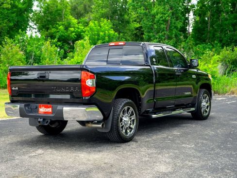 Used 2014 Toyota Tundra SR5 w/ SR5 Upgrade Package AWD/4WD image 7
